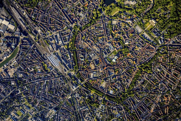 Aerial view, Old Town, Promenadenring, St Paul's Cathedral, Cathedral SquarePaulus-Dom, Domplatz, catholic Liebfrauen-Überwasserkirche, catholic St. Lamberti-Kirche, St. Martini Church, Münster Theatre, Münster Central Station, Münster, Münsterland, North Rhine-Westphalia, Germany, old town area, place of worship, railway tracks, railway station, DE, Deutsche Bahn AG, Europe, religious community, place of worship, property tax, central station, main station, real estate, church, parish, denomination, culture, art, aerial view, aerial photography, aerial photography, religion, theatre, overview, events, bird's-eye view, residential area, living and working, living and life, residential area, residential buildings, housing estate, birds-eyes view, historic city centre, historic city centre, overview