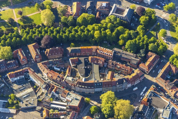 Aerial view, residential area Klosterstraße, Münster, Münsterland, North Rhine-Westphalia, Germany, DE, Europe, property tax, green trees, real estate, aerial view, aerial photography, aerial photography, overview, bird's-eye view, residential complex, living and living, residential area, residential buildings, residential quality, residential neighbourhood, housing estate, birds-eyes view, overview