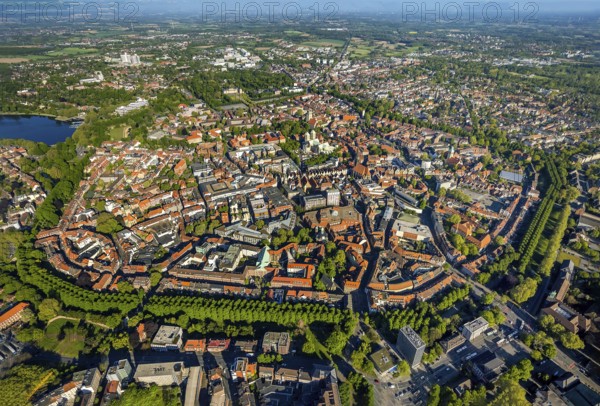 Aerial view, Old Town, Promenadenring, St Paul's Cathedral, Cathedral SquarePaulus-Dom, Domplatz, catholic Liebfrauen-Überwasserkirche, catholic St. Lamberti-Kirche, St. Martini-Kirche, Theater Münster, Münster, Münsterland, North Rhine-Westphalia, Germany, place of worship, DE, Europe, distant view, religious community, house of worship, property tax, real estate, church, church community, denomination, culture, art, aerial view, aerial photography, aerial photography, religion, theatre, overview, events, bird's eye view, residential area, living and working, living and life, residential area, residential buildings, housing estate, birds-eyes view, historic city centre, historic city centre, overview