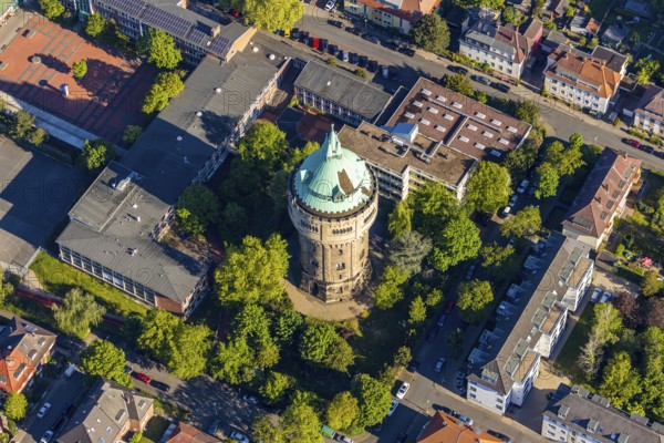 Aerial view, water tower Münster-Geistviertel, Städtisches Wilhelm-Hittorf-Gymnasium, Münster, Münsterland, North Rhine-Westphalia, Germany, education, educational institution, DE, Europe, grammar school, teaching institute, aerial view, aerial photography, aerial photography, school, sight, Stadtwerke Münster, tower, overview, bird's eye view, water tower, Wasserturm Auf Der Geist, birds-eyes view, overview