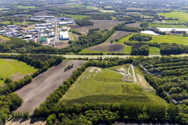 Aerial view, central landfill II, industrial area Hessenweg, Dortmund-Ems-Canal, Münster, Münsterland, North Rhine-Westphalia, Germany, DE, landfill, Europe, commercial enterprises, commercial area, commercial site, commercial use, green trees, industrial plants, industrial area, industrial site, aerial photograph, aerial photography, aerial photography, overview, bird's-eye view, birds-eyes view, overview