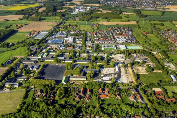 Aerial view, Oxford Quarter, Oxford Barracks, Freiherr-vom-Stein-Gymnasium Münster, job centre, Münster, Münsterland, North Rhine-Westphalia, Germany, authority, education, educational institution, DE, Europe, property tax, grammar school, real estate, KonvOY GmbH building owner, teaching institute, aerial photograph, aerial photography, aerial photography, school, overview, bird's eye view, residential complex, living and life, residential area, residential buildings, residential quality, residential quarter, housing estate, bird's eye view, overview