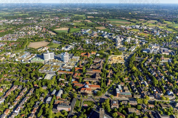 Aerial view, University Hospital Münster, Albert-Schweitzer-Campus, Münster, Münsterland, North Rhine-Westphalia, Germany, DE, Europe, healthcare, high-rise buildings, hospital, clinic, clinic centre, hospital, aerial view, aerial photography, aerial photography, medical facility, medical aid, emergency service, tower, overview, bird's-eye view, overview, medical care