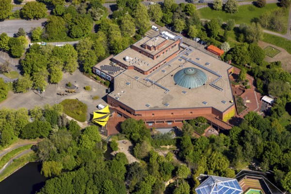 Aerial photo, Allwetterzoo Münster, LWL-Museum für Naturkunde mit Planetarium, Münster, Münsterland, North Rhine-Westphalia, Germany, DE, Europe, culture, art, aerial photography, aerial photography, aerial photography, museum, natural history museum, zoo, animal park, animal world, overview, bird's eye view, zoo, Zoo Münster, birds-eyes view, cultural use, overview