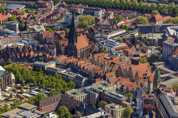 Aerial view, old town, Prinzipalmarkt, catholic St. Lamberti church, Münster, Münsterland, North Rhine-Westphalia, Germany, place of worship, DE, Europe, commercial buildings, religious community, place of worship, property tax, real estate, church, parish, denomination, aerial view, aerial photography, aerial photography, religion, overview, bird's eye view, living and life, residential area, residential buildings, birds-eyes view, historic city centre, overview
