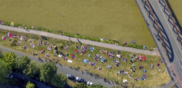 Aerial view, bathing at the canal, Dortmund-Ems canal, sunbathing lawn, sunbathing, August-Schepers-Straße, bridge Wolbecker Straße, Memelufer, Mauritz, Münster, Münsterland, North Rhine-Westphalia, Germany, bridge, DE, Europe, leisure, leisure pool, leisure activities, Klartext-Verlag, aerial view, aerial photography, aerial photography, Münster from above, Münster book, summer fun, sunbather, lido, lido, overview, bird's eye view, birds-eyes view, free bathing establishment, overview, Corona distance. Corona distance, pandemic restrictions, end of lockdown