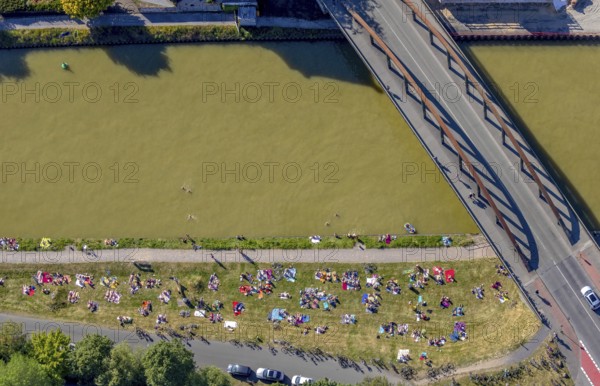 Aerial view, bathing at the canal, Dortmund-Ems canal, sunbathing lawn, sunbathing, August-Schepers-Straße, bridge Wolbecker Straße, Memelufer, Mauritz, Münster, Münsterland, North Rhine-Westphalia, Germany, bridge, DE, Europe, leisure, leisure pool, leisure activities, Klartext-Verlag, aerial view, aerial photography, aerial photography, Münster from above, Münster book, summer fun, sunbather, lido, lido, overview, bird's eye view, birds-eyes view, free bathing establishment, overview, Corona distance. Corona distance, pandemic restrictions, end of lockdown