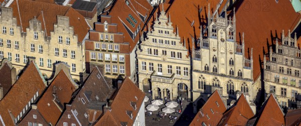 Aerial view, Prinzipalmarkt, historic town hall, overwater, Münster, Münsterland, North Rhine-Westphalia, Germany, old town, authority, DE, Europe, gabled houses, main market, Klartext-Verlag, aerial photograph, aerial photography, aerial photography, Münster from above, Münster book, town hall, sight, city administration, street, overview, administrative area, bird's eye view, birds-eyes view, historical, overview, red roofs