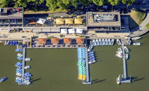 Aerial view, gastronomy at the Aasee, AASEE-AKTIV boats, sailing school Overschmidt, Pluggendorf, Münster, Münsterland, North Rhine-Westphalia, Germany, Aaseeterrassen, DE, Europe, gastronomy, Klartext-Verlag, aerial view, aerial photography, aerial photography, Münster from above, Münsterbuch, Ristorante Il DiVino, lake, overview, bird's eye view, birds-eyes view, overview