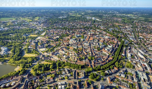 Aerial view, Old Town, Promenadenring, St Paul's Cathedral, Cathedral SquarePaulus-Dom, Domplatz, catholic Liebfrauen-Überwasserkirche, catholic St. Lamberti-Kirche, St. Martini-Kirche, theatre Münster, castle Münster, Josef, Münster, Münsterland, North Rhine-Westphalia, Germany, DE, Europe, green trees, courtyard, Klartext-Verlag, aerial view, aerial photography, aerial photography, Münster from above, Münsterbuch, ring of green trees, castle, castle grounds, castle garden, castle park, sight, overview, bird's-eye view, overview