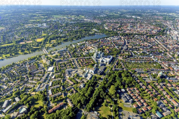 Aerial view, old town, Promenadenring, LVM Versicherung Zentrale, Westdeutsche Lotterie GmbH, Aasee, Torminbrücke, sailing boats, Geist, Münster, Münsterland, North Rhine-Westphalia, Germany, DE, Europe, Klartext-Verlag, LVM Kolde-Ring, Lotto, aerial view, aerial photography, aerial photography, Münster from above, Münsterbuch, ring of green trees, overview, insurance agency, bird's eye view, water tower, birds-eyes view, overview