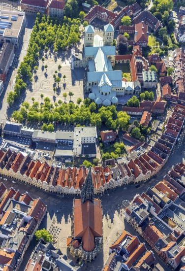 Aerial view, Old Town, St Paul's CathedralSt Paul's Cathedral, Cathedral Square, Catholic St. Lamberti Church, Prinzipalmarkt, cathedral, Münster, Münsterland, North Rhine-Westphalia, Germany, place of worship, DE, Europe, religious community, place of worship, main market, holy place, cathedral, church, parish, Klartext-Verlag, denomination, aerial view, aerial photography, aerial photography, Münster from above, Münster book, religion, religious site, sight, overview, bird's-eye view, landmark, birds-eyes view, historical, historical city centre, overview