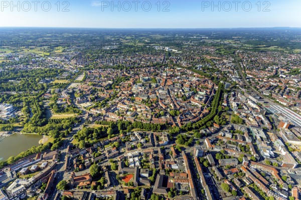 Aerial view, Old Town, Promenadenring, St Paul's Cathedral, Cathedral SquarePaulus-Dom, Domplatz, catholic Liebfrauen-Überwasserkirche, catholic St. Lamberti-Kirche, St. Martini-Kirche, theatre Münster, castle Münster, Josef, Münster, Münsterland, North Rhine-Westphalia, Germany, DE, Europe, green trees, courtyard, Klartext-Verlag, aerial view, aerial photography, aerial photography, Münster from above, Münsterbuch, ring of green trees, castle, castle grounds, castle garden, castle park, sight, overview, bird's-eye view, overview