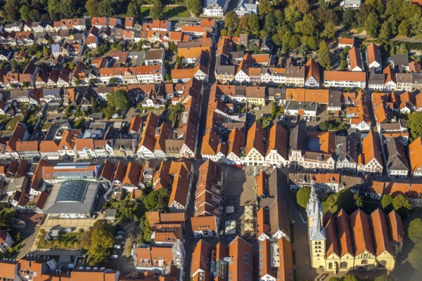 Aerial view, Old Town, Evang.Luth. church St. Nicolai, market place, town hall, Lemgo, East Westphalia-Lippe, OWL, North Rhine-Westphalia, Germany, Old Hanseatic City of Lemgo, place of worship, DE, Europe, religious community, place of worship, property tax, holy place, real estate, church, parish, denomination, aerial view, aerial photography, aerial photography, OWL book, OWL book, Ostwestfalenbuch, religion, religious site, overview, bird's-eye view, residential complex, living and life, residential area, residential buildings, residential quality, residential neighbourhood, housing estate, birds-eyes view, historic old town, historic sight, overview, red roofs