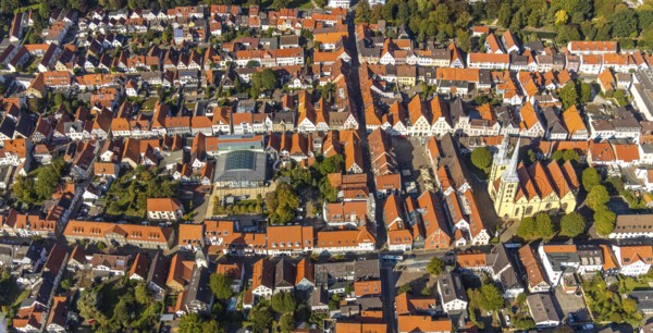 Aerial view, Old Town, Evang.Luth. church St. Nicolai, market place, town hall, Lemgo, East Westphalia-Lippe, OWL, North Rhine-Westphalia, Germany, Old Hanseatic City of Lemgo, place of worship, DE, Europe, religious community, place of worship, property tax, holy place, real estate, church, parish, denomination, aerial view, aerial photography, aerial photography, OWL book, OWL book, Ostwestfalenbuch, religion, religious site, overview, bird's-eye view, residential complex, living and life, residential area, residential buildings, residential quality, residential neighbourhood, housing estate, birds-eyes view, historic old town, historic sight, overview, red roofs