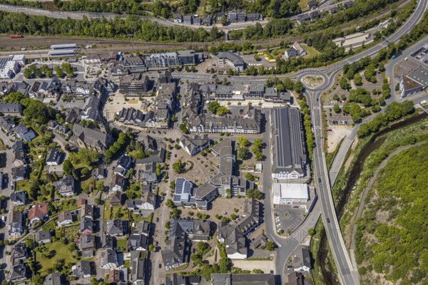Aerial view, town hall Lennestadt, HIT Handelsgruppe GmbH, Thomas-Morus-Platz, Altenhundem, Lennestadt, Sauerland, North Rhine-Westphalia, Germany, authority, DE, shopping square, shopping centre, Europe, aerial view, aerial photography, aerial photography, local supply centre, town hall, town administration, supermarket, overview, bird's-eye view, overview