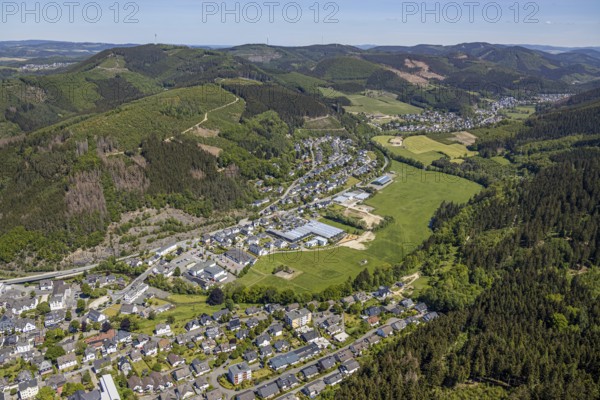 Aerial view, Sauerlandhalle, Garten-Center Kremer, Altenhundem, Lennestadt, Sauerland, North Rhine-Westphalia, Germany, view to Kickenbach, DE, Europe, hilly landscape, aerial view, aerial photography, aerial photography, overview, bird's-eye view, forest, forest area, forest damage, forest dieback, birds-eyes view, overview