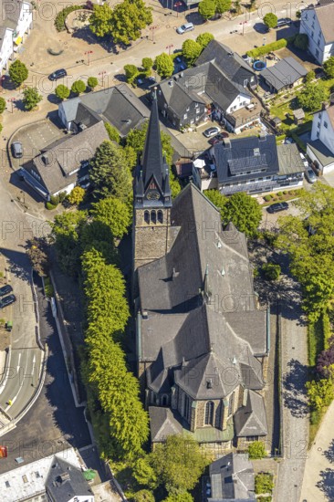 Aerial view, Catholic parish church of St. Agatha, Altenhundem, Lennestadt, Sauerland, North Rhine-Westphalia, Germany, place of worship, DE, Europe, religious community, place of worship, church, parish, denomination, aerial photograph, aerial photography, aerial photography, sand road, overview, bird's-eye view, birds-eyes view, overview