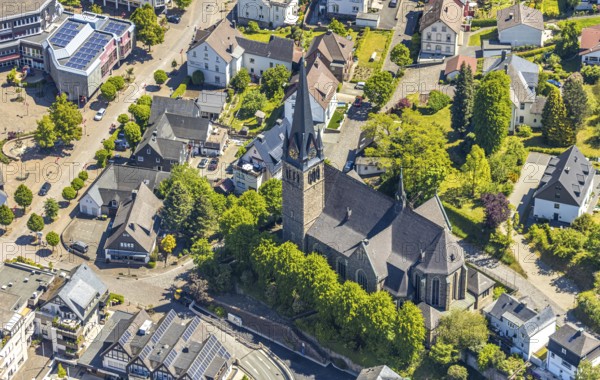 Aerial view, Catholic parish church of St. Agatha, Altenhundem, Lennestadt, Sauerland, North Rhine-Westphalia, Germany, place of worship, DE, Europe, religious community, place of worship, church, parish, denomination, aerial photograph, aerial photography, aerial photography, sand road, overview, bird's-eye view, birds-eyes view, overview