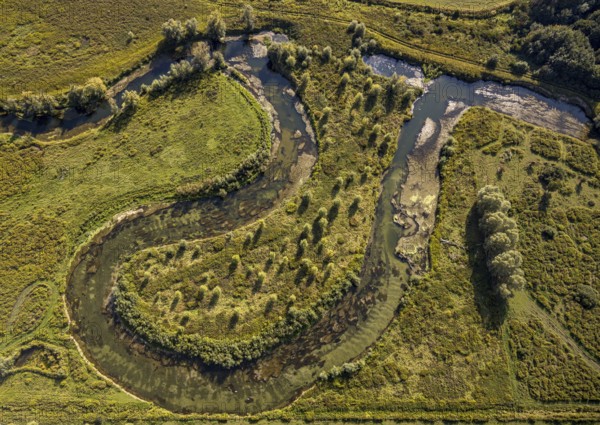 Aerial view, nature reserve Lippe floodplain, river Lippe loop, Liesborn, Wadersloh, district Soest, North Rhine-Westphalia, Germany, Benninghauser Heide, DE, Europe, Göttinger Straße, district Soest-Buch, district Soest-Buch, cultural landscape, Lippstadt, aerial view, aerial photography, aerial photography, NSG Lippe floodplain, nature conservation, nature reserve, overview, riparian forestation, bird's-eye view, meadows and fields, birds-eyes view, overview
