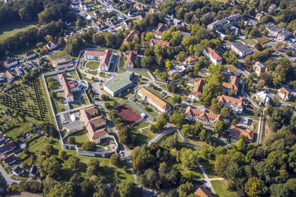 Aerial view, LWL Centre for Forensic Psychiatry Lippstadt, Eickelborn, Lippstadt, Soest district, North Rhine-Westphalia, Germany, Treatment of offenders due to mental illness, DE, Eickelbornstraße, Europe, Specialist clinic, Healthcare, Clinic, clinic grounds, Kreis-Soest-Buch, KreisSoestBuch, aerial view, aerial photography, aerial photography, forensic clinic, medical facility, medical help, overview, bird's-eye view, forensic clinic, overview, medical care