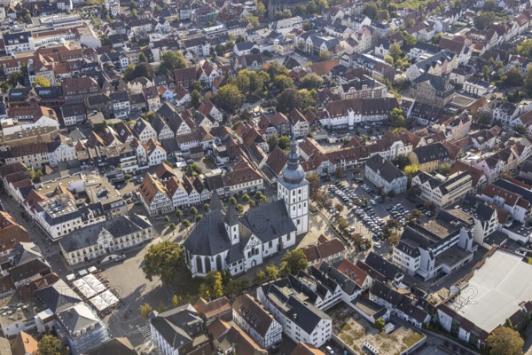 Aerial view, Old Town, evang. Große Marienkirche, Rathausstraße, Rathaus, Rathausplatz, Lippstadt, Kreis Soest, North Rhine-Westphalia, Germany, place of worship, City, DE, Europe, religious community, place of worship, property tax, holy place, real estate, city centre, church, church community, denomination, Kreis-Soest-Buch, KreisSoestBuch, aerial view, aerial photography, aerial photography, religion, religious site, sight, city view, city centre, overview, bird's-eye view, residential area, living and life, residential area, residential buildings, quality of life, residential area, housing estate, birds-eyes view, historic town hall, overview