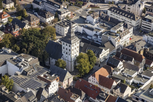 Aerial view, Jakobikirche, Lippstadt, Soest district, North Rhine-Westphalia, Germany, place of worship, DE, Europe, religious community, place of worship, sacred site, church, parish, denomination, Soest-Buch district, Soest-Buch district, Lange Straße, aerial view, aerial photography, aerial photography, Leffers fashion house, religion, religious site, overview, bird's-eye view, overview