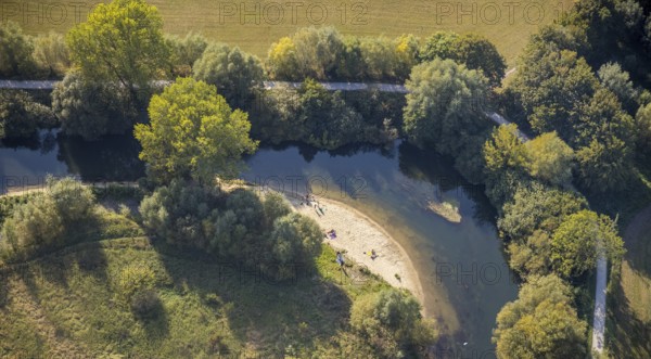 Aerial view, river Lippe, Lippe lido, Lippe floodplain west, Hagedornsweg, Lippstadt, district Soest, North Rhine-Westphalia, Germany, bathers, bathing resort, DE, Europe, leisure, leisure pool, leisure activities, leisure enjoyment, district Soest-Buch, district Soest-Buch, cultural landscape, aerial view, aerial photography, aerial photography, nature reserve, nature reserve, lido, overview, bird's eye view, hiking area, birds-eyes view, overview