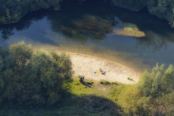 Aerial view, river Lippe, Lippe lido, Lippe floodplain west, Hagedornsweg, Lippstadt, district Soest, North Rhine-Westphalia, Germany, bathers, bathing resort, DE, Europe, leisure, leisure pool, leisure activities, leisure enjoyment, district Soest-Buch, district Soest-Buch, cultural landscape, aerial view, aerial photography, aerial photography, nature reserve, nature reserve, lido, overview, bird's eye view, hiking area, birds-eyes view, overview