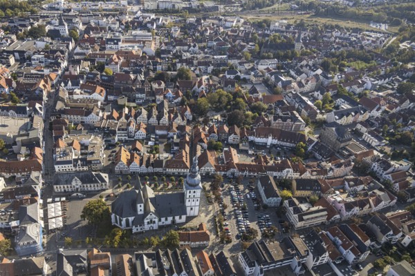 Aerial view, Old Town, evang. Große Marienkirche, Rathausstraße, Rathaus, Rathausplatz, Lippstadt, Kreis Soest, North Rhine-Westphalia, Germany, place of worship, City, DE, Europe, religious community, place of worship, property tax, holy place, real estate, city centre, church, church community, denomination, Kreis-Soest-Buch, KreisSoestBuch, aerial view, aerial photography, aerial photography, religion, religious site, sight, city view, city centre, overview, bird's-eye view, residential area, living and life, residential area, residential buildings, quality of life, residential area, housing estate, birds-eyes view, historic town hall, overview