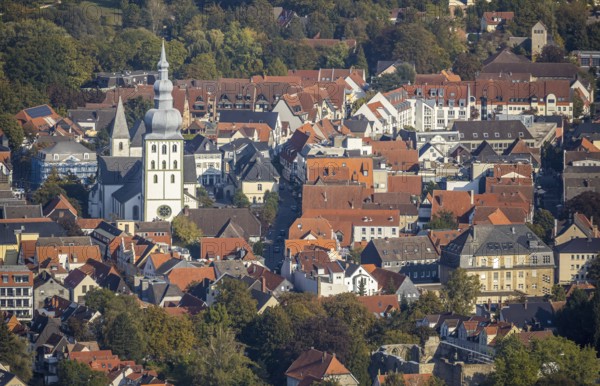 Aerial view, Old Town, evang. Große Marienkirche, Rathausstraße, Lippstadt, district of Soest, North Rhine-Westphalia, Germany, place of worship, city, DE, Europe, religious community, place of worship, property tax, holy site, real estate, city centre, church, parish, denomination, district of Soest-Buch, KreisSoestBuch, aerial view, aerial photography, aerial photography, religion, religious site, city view, city centre, overview, bird's-eye view, residential complex, living and life, residential area, residential buildings, residential quality, residential quarter, housing estate, birds-eyes view, overview