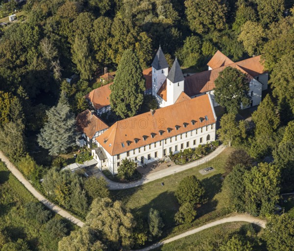 Aerial view, Stift Cappel-Berufskolleg, Cappel, Lippstadt, Kreis Soest, North Rhine-Westphalia, Germany, vocational school, education, educational institution, Cappeler Stiftsallee, DE, Europe, health care, Kreis-Soest-Buch, KreisSoestBuch, teaching institute, aerial view, aerial photography, aerial photography, school, social services, overview, bird's-eye view, forest area, birds-eyes view, overview