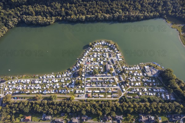 Aerial view, Camping Margaretensee, Lippstadt, Kreis Soest, North Rhine-Westphalia, Germany, camping, camping site, camping houses, camping mobile, camping site, DE, Europe, leisure, hobby, Kreis-Soest-Buch, KreisSoestBuch, aerial view, aerial photography, aerial photography, lake, overview, bird's-eye view, motorhome, caravan, birds-eyes view, overview