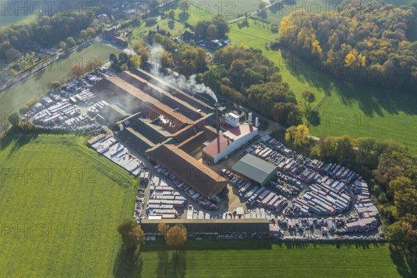 Aerial view, Dachziegelwerke Nelskamp, Schermbeck, Ruhr area, North Rhine-Westphalia, Germany, DE, Europe, commercial enterprises, commercial area, commercial park, commercial location, commercial use, industrial area, industrial building, industrial location, aerial photograph, aerial photography, aerial photography, overview, bird's-eye view, forest path, birds-eyes view, overview