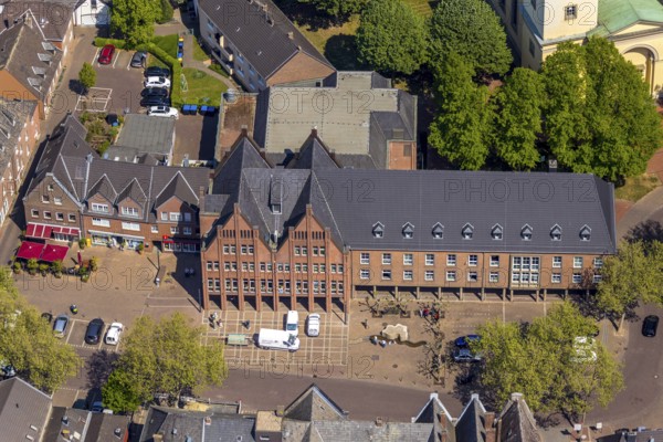 Aerial view, city administration Rees, Rees, Lower Rhine, North Rhine-Westphalia, Germany, authority, DE, Europe, aerial view, aerial photography, aerial photography, market place, overview, bird's-eye view, overview