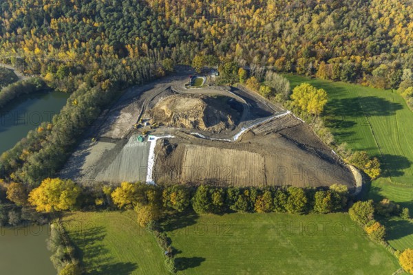 Aerial view, nature reserve Steinbach, slag heap and pond, Gahlen, Schermbeck, Ruhr area, North Rhine-Westphalia, Germany, DE, Europe, autumn colours, aerial view, aerial photography, aerial photography, overview, bird's eye view, forest area, birds-eyes view, overview
