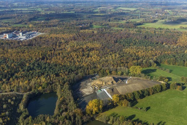 Aerial view, nature reserve Steinbach, slag heap and pond, Gahlen, Schermbeck, Ruhr area, North Rhine-Westphalia, Germany, DE, Europe, autumn colours, aerial view, aerial photography, aerial photography, overview, bird's eye view, forest area, birds-eyes view, overview