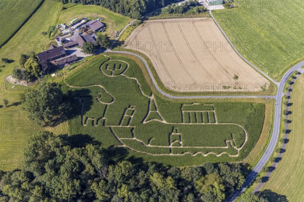 Aerial photo of Baür Lünemann's corn maze in Selm Cappenberg. This year's theme is Europe. Selm, Ruhr area, North Rhine-Westphalia, Germany, Selm, DE, Europe, aerial photo, birds-eyes view, aerial photography, aerial photography, overview, bird's-eye view