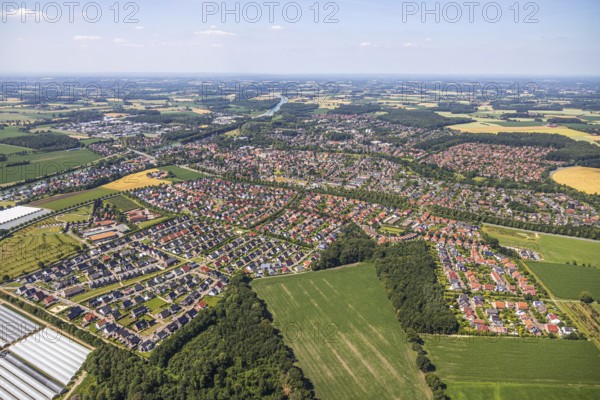 Aerial photograph, view of Senden, Dortmund-Ems Canal, Senden, Münsterland, North Rhine-Westphalia, Germany, federal road B235, DE, Europe, distant view, gastronomy, property tax, Hofhotel Grothues-Potthoff, hotel, hotel facilities, hotel business, real estate, canal, agricultural fields, aerial view, aerial photography, aerial photography, local view, plots, town view, urban area, SwinGolf Grothues, overview, bird's-eye view, wooded area, meadows and fields, housing estate, housing and living, residential area, residential buildings, residential quality, residential neighbourhood, housing estate, birds-eyes view, agricultural, overview