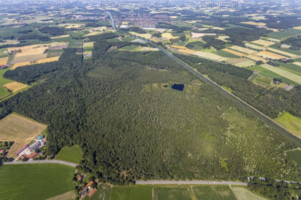 Aerial view, nature reserve Venner Moor, Dortmund-Ems-Canal, lake, local view, Senden, Münsterland, North Rhine-Westphalia, Germany, DE, Europe, distant view, farmsteads, canal, LSG, landscape conservation area, agricultural fields, aerial view, aerial photography, aerial photography, NSG, nature reserve, nature conservation area, parcels, townscape, urban area, pond, overview, environmental protection, bird's eye view, forest area, meadows and fields, birds-eyes view, landw, overview