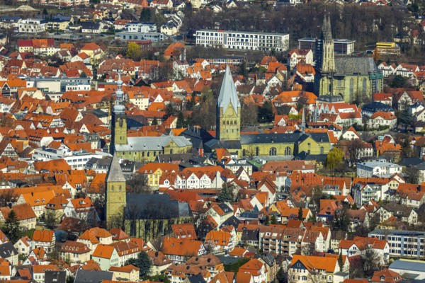 Aerial view, city centre view, old town, protestant church Sankt Maria zur Wiese, St. Petri Alde Kerke, St. Patrokli-Dom, Sankt Pauli Kirche, Soest, Soester Börde, North Rhine-Westphalia, Germany, place of worship, City, DE, Domplatz, Europe, religious community, place of worship, property tax, real estate, church, parish, denomination, aerial view, aerial photography, aerial photography, Paulistraße, Petrikirchhof, religion, overview, bird's-eye view, Wiesenstraße, living and life, residential area, residential buildings, birds-eyes view, overview, red roofs, red house roofs