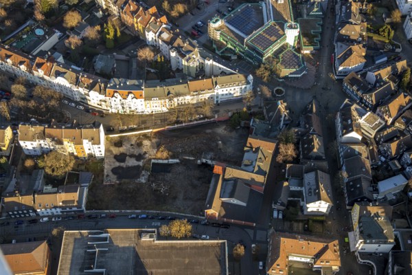 Aerial view, brownfield site Neumarkt Schulstraße, Schwelm, Ruhr area, North Rhine-Westphalia, Germany, DE, Europe, property tax, real estate, climbing gym in Schwelm, climbing park Altes brewhouse, aerial view, aerial photography, aerial photography, Städtische Sparkasse zu Schwelm, overview, bird's eye view, living and working, living and life, residential area, residential buildings, birds-eyes view, overview