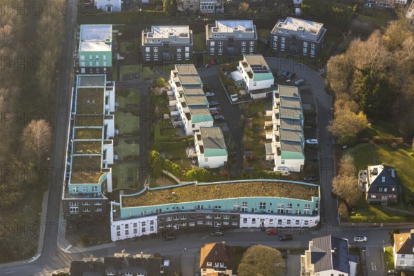 Aerial view, terraced houses residential area Gustavstraße, Linderhauser Straße, Schwelm, Ruhr area, North Rhine-Westphalia, Germany, DE, Europe, property tax, real estate, aerial view, aerial photography, aerial photography, apartment buildings, apartment blocks, terraced houses, overview, bird's-eye view, residential complex, living and living, residential area, residential buildings, residential neighbourhood, housing estate, birds-eyes view, overview