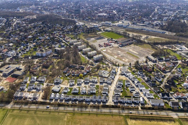 Aerial view, Teinenkamp development area, former Jahnplatz, Soest, Soester Börde, North Rhine-Westphalia, Germany, construction area, building site, building plots, construction project, DE, Europe, property tax, real estate, capacity requirements, aerial photograph, aerial photography, aerial photography, overview, bird's-eye view, residential complex, living and living, residential area, residential buildings, residential neighbourhood, housing estate, bird's-eye view, overview