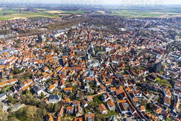 Aerial view, city centre view, old town, protestant church Sankt Maria zur Wiese, St. Petri Alde Kerke, St. Patrokli-Dom, Sankt Pauli Kirche, Soest, Soester Börde, North Rhine-Westphalia, Germany, place of worship, City, DE, Domplatz, Europe, religious community, place of worship, property tax, real estate, church, parish, denomination, aerial view, aerial photography, aerial photography, Paulistraße, Petrikirchhof, religion, overview, bird's-eye view, Wiesenstraße, living and life, residential area, residential buildings, birds-eyes view, overview, red roofs, red house roofs