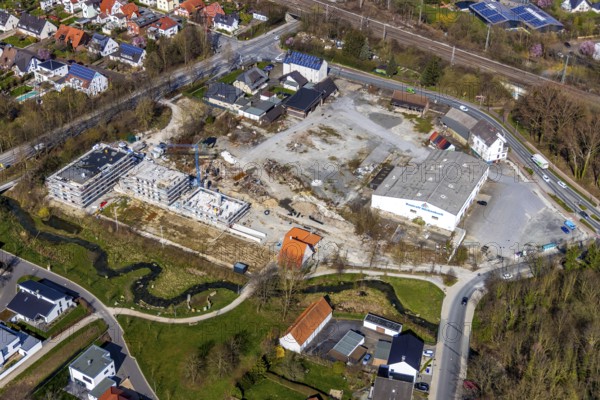 Aerial photo, Uferhaus am Soestbach construction area, Soest, Soester Börde, North Rhine-Westphalia, Germany, construction work, construction area, construction site, building plots, construction project, construction site, DE, Europe, Feldmühlenweg, property tax, real estate, capacity requirements, aerial photograph, aerial photography, aerial photography, new construction, Soestbach, overview, bird's-eye view, residential complex, living and living, residential buildings, residential neighbourhood, birds-eyes view, overview