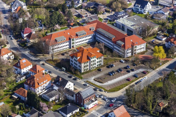 Aerial photo, Hubertus-Schwartz-Berufskolleg, Hattroper Weg, Soest, Soester Börde, North Rhine-Westphalia, Germany, education, educational institution, DE, Europe, college, teaching institute, aerial photo, aerial photography, aerial photography, school, overview, bird's-eye view, birds-eyes view, overview