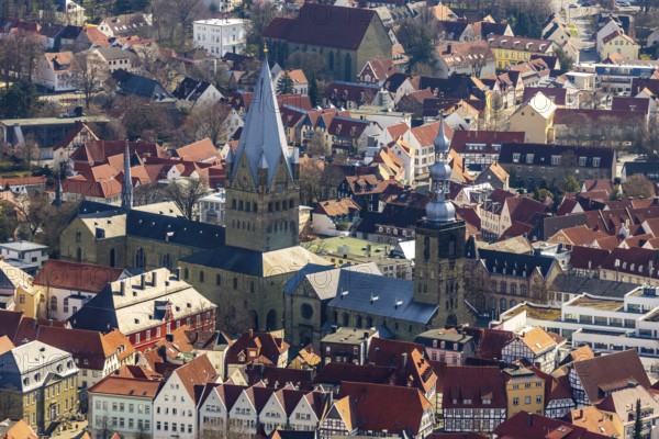 Aerial view, city centre view, old town, St. Petri Alde Kerke, St. Patrokli Cathedral, Soest, Soester Börde, North Rhine-Westphalia, Germany, place of worship, city, DE, cathedral square, Europe, religious community, place of worship, property tax, real estate, church, church community, denomination, aerial view, aerial photography, aerial photography, Petrikirchhof, religion, overview, bird's-eye view, living and life, residential area, residential buildings, birds-eyes view, overview, red roofs, red house roofs