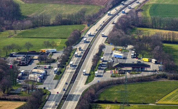 Aerial view, motorway A44, motorway service area Soester Börde, Müllingsen, Soest, Soester Börde, North Rhine-Westphalia, Germany, motorway service area, DE, Europe, aerial view, aerial photography, aerial photography, service area, service area, Soester Böre Nord, Soester Böre Süd, overview, traffic volume, bird's-eye view, overview