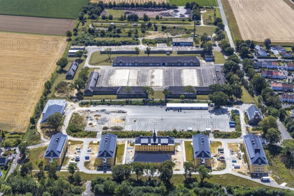 Aerial view, former Kanaal van Wessem barracks, military chapel being restored, Hiddinser Weg, planned refugee camp, Soest, Soester Börde, North Rhine-Westphalia, Germany, DE, Europe, birds-eyes view, aerial view, aerial photography, aerial photography, overview, bird's eye view